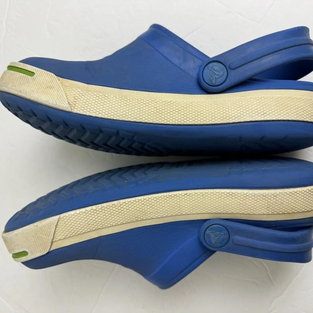 CROCS Blue  Boy's sandals  flip flop Size J 1